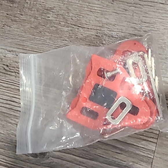 ULTIANT  Cycling Shoes Compatible with Peloton & Look Delta/SPD Cleat - Picture 3 of 4